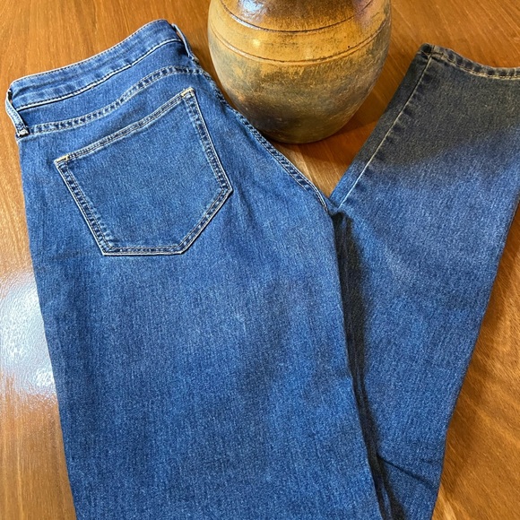 H&M Medium Wash Skinny Jeans - Picture 4 of 4